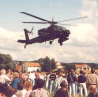 Kampfhubschrauber auf der Kirmeswiese 1992